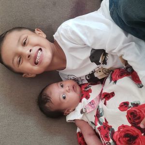 Meet your Posher, Zoè dylan lester